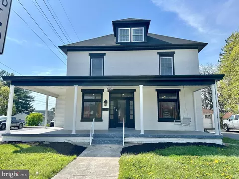 200 N N Allison St, Greencastle, PA 17225