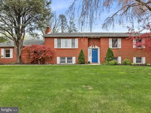 47 Diffys Dr, Shippensburg, PA 17257