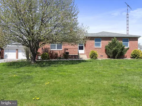9578 Blue Spring Rd, Mercersburg, PA 17236