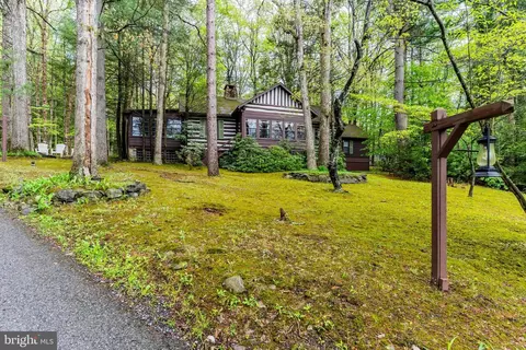 10290 Golf Course Rd, Fayetteville, PA 17222