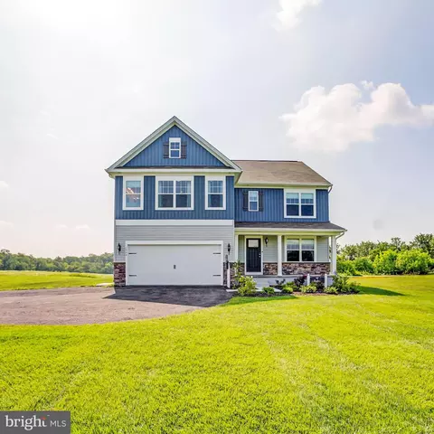 1584 Warm Spring Rd, Chambersburg, PA 17201