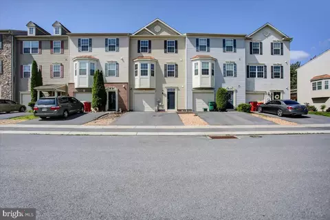 40 Milestone Ct, Chambersburg, PA 17202