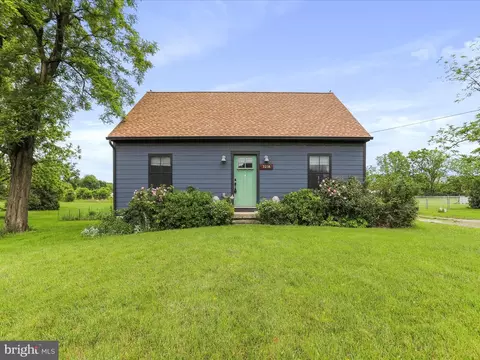 321 W A W Main St, Fayetteville, PA 17222