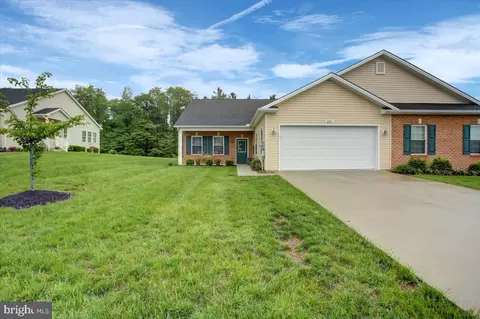 3245 Portrait Way, Chambersburg, PA 17202
