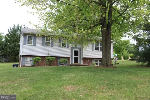 14006 Gardner Ave, Waynesboro, PA 17268