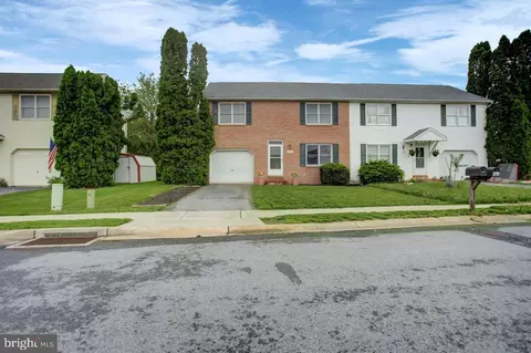 2017 Clinton Ave #21, Chambersburg, PA 17202