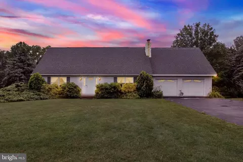 10743 S Mountain Rd, South Mountain, PA 17261