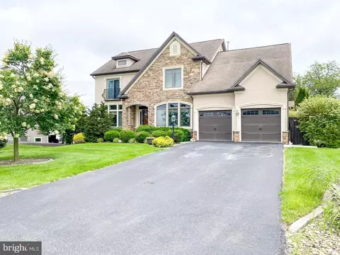 1038 Shannon Dr S, Greencastle, PA 17225