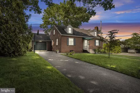 930 Nelson St, Chambersburg, PA 17201
