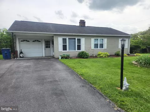 182 Highland Rd, Fayetteville, PA 17222
