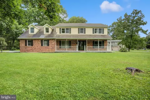 6492 Burning Tree Ter, Fayetteville, PA 17222
