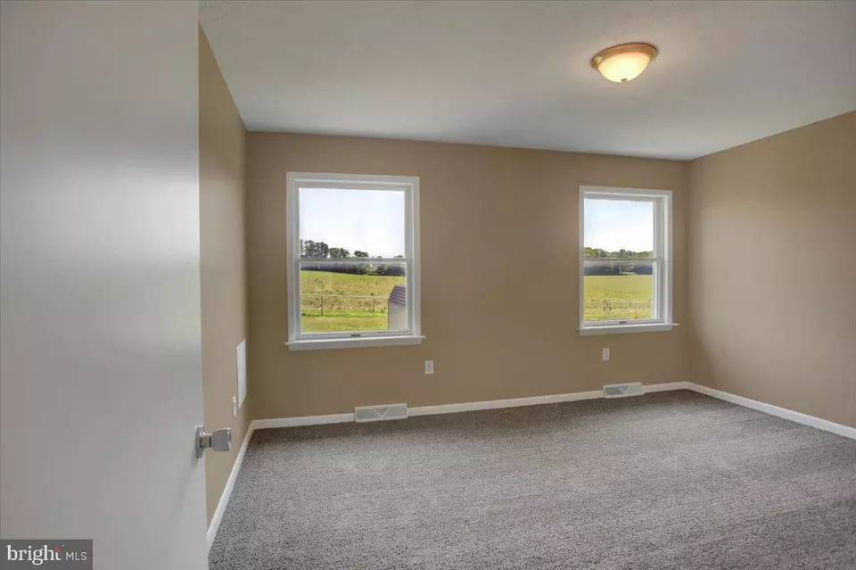 Bedroom - 652 Greenfield Dr, Chambersburg, PA 17202 photo 1 of 2