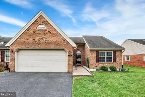 183 Mill Rd, Chambersburg, PA 17201