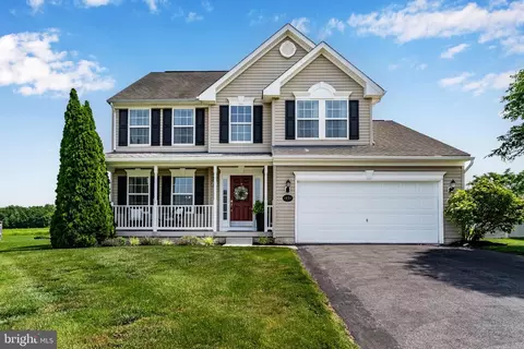 1151 Dallas Dr, Greencastle, PA 17225