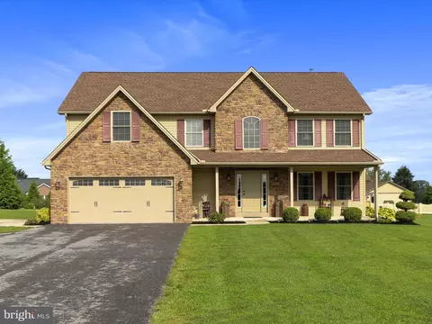 647 Warm Spring Rd, Chambersburg, PA 17202