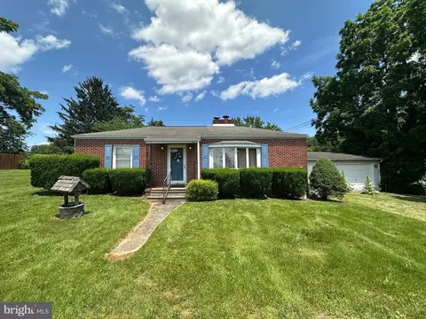 7819 Mentzer Gap Rd, Waynesboro, PA 17268