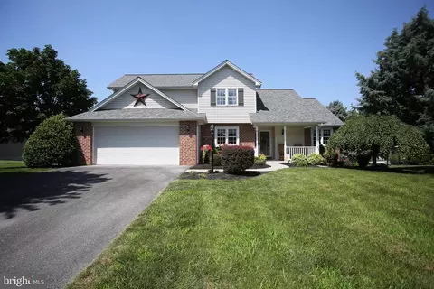 173 Stony Point Ave, Shippensburg, PA 17257