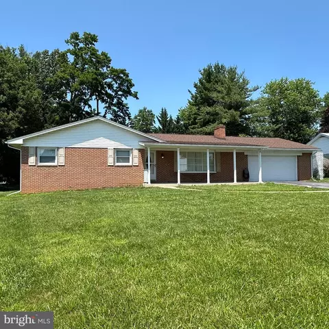 309 Terrace Dr, Fayetteville, PA 17222