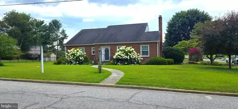 109 Northeast Ave, Waynesboro, PA 17268
