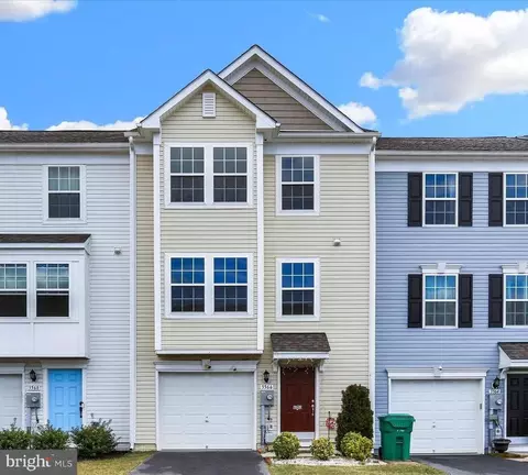 3566 Maplewood Ct, Fayetteville, PA 17222