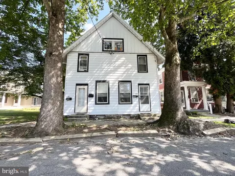 978-980 Scotland Ave, Chambersburg, PA 17201