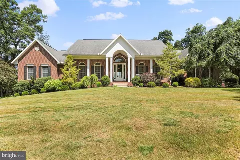 934 Samerica Dr, Chambersburg, PA 17202