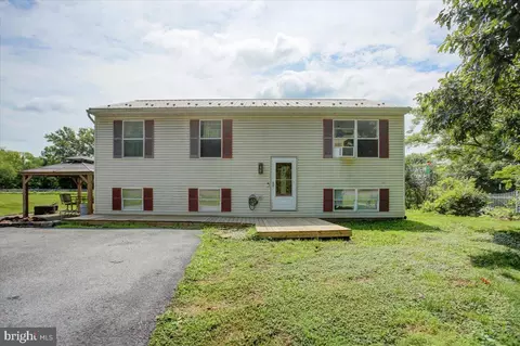 9665 Pineville Rd, Shippensburg, PA 17257