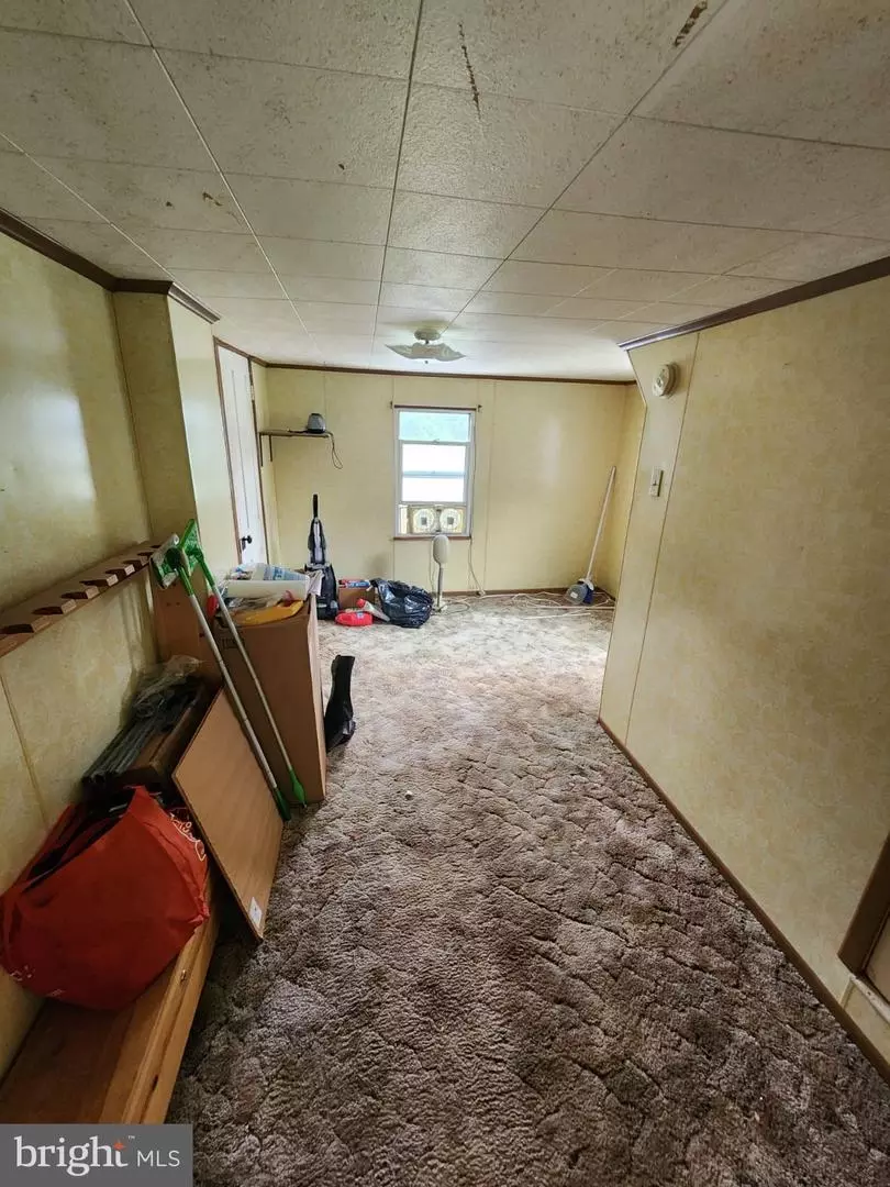 Entry Way - 4554 Charlestown Rd, Mercersburg, PA 17236 photo 4 of 4