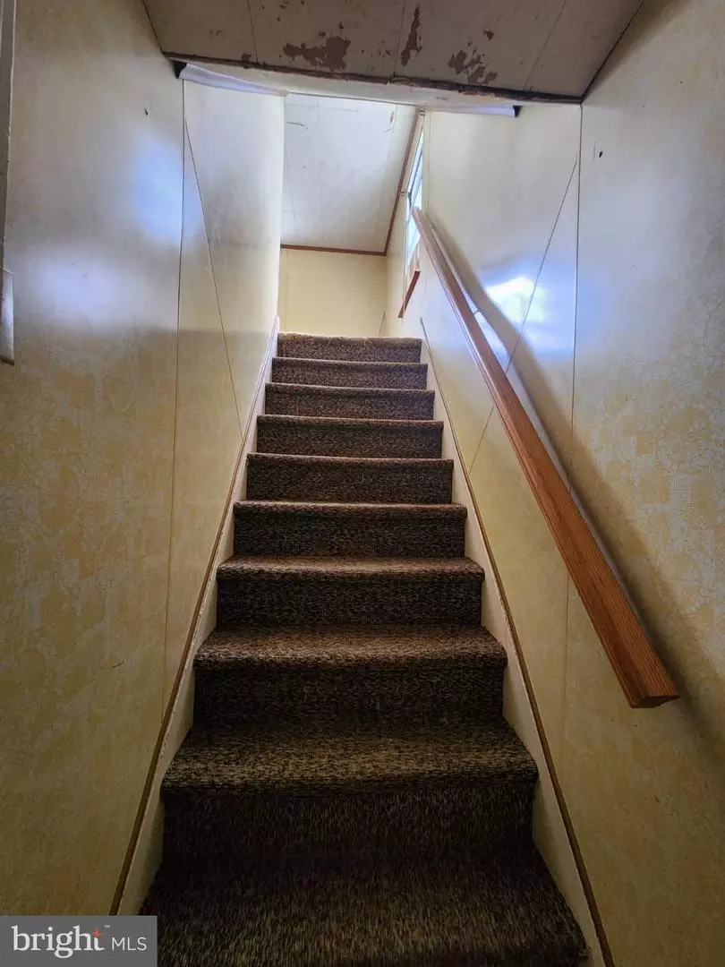 Entry Way - 4554 Charlestown Rd, Mercersburg, PA 17236 photo 2 of 4