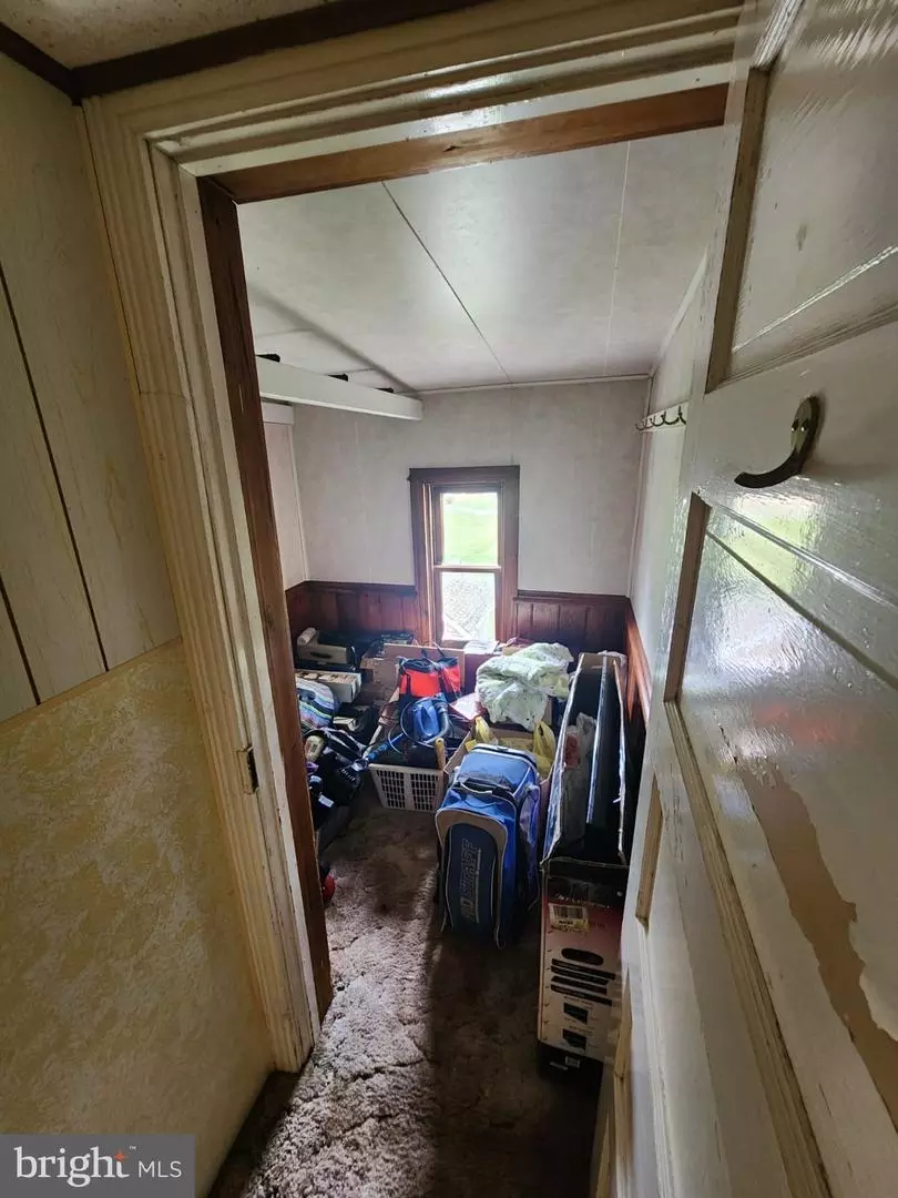 Entry Way - 4554 Charlestown Rd, Mercersburg, PA 17236 photo 3 of 4