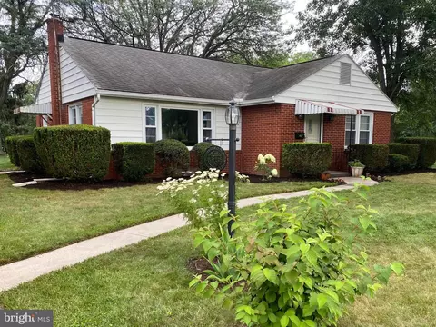 315 S Oller Ave, Waynesboro, PA 17268