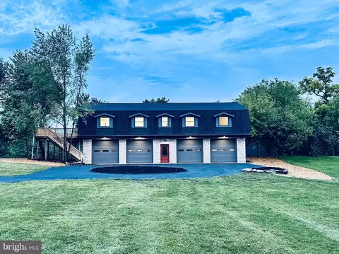 4656 Fetterhoff Chapel Rd, Chambersburg, PA 17202