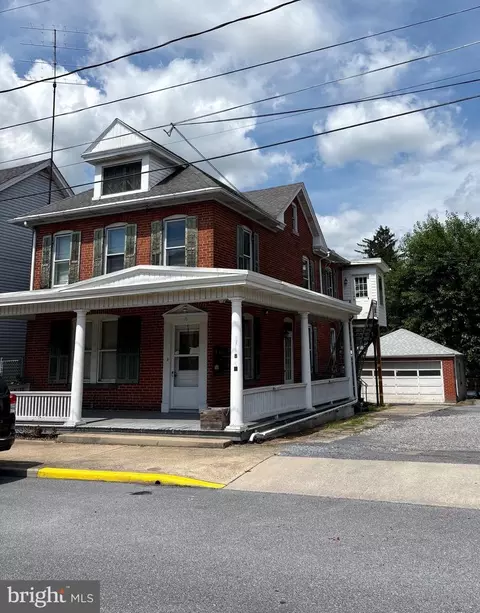 10 Grant St S, Waynesboro, PA 17268