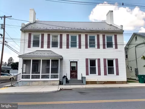 26-28 N Carlisle St, Greencastle, PA 17225