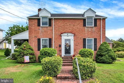 300 W Sixth St, Waynesboro, PA 17268