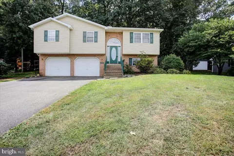 10119 Cardinal Dr, Orrstown, PA 17244
