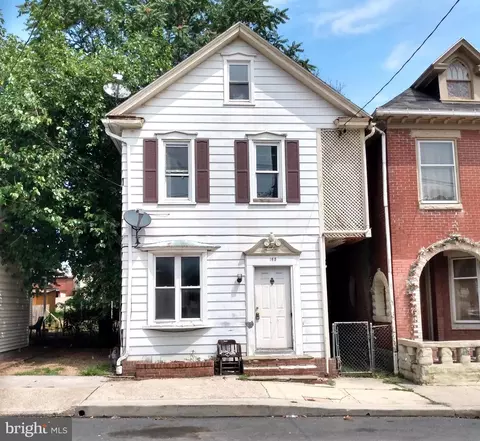 165 E Catherine St, Chambersburg, PA 17201