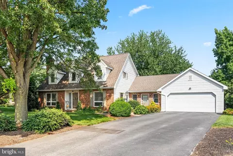 3398 Braemar Ct, Chambersburg, PA 17202