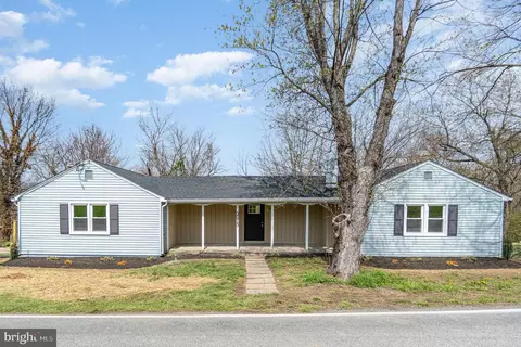 3815 Crottlestown Rd, Chambersburg, PA 17202