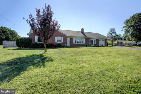 7468 Anthony Hwy, Waynesboro, PA 17268