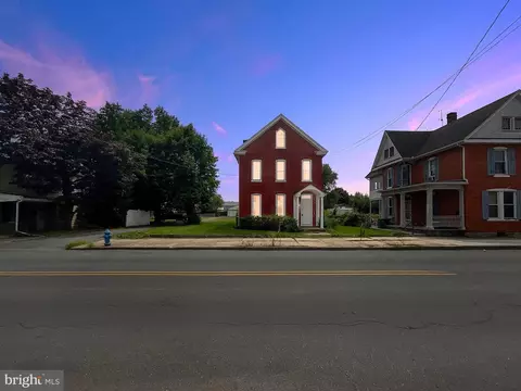 540 Broad St, Chambersburg, PA 17201