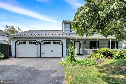 1085 Fiddlers Rd, Chambersburg, PA 17202