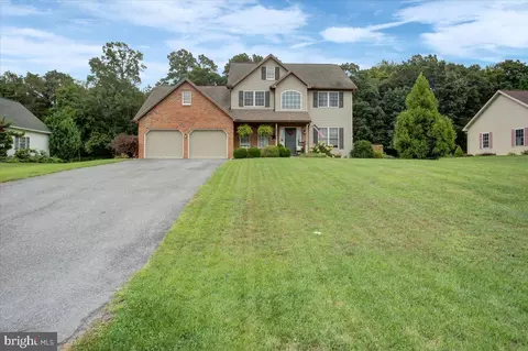 180 Stony Point Ave, Shippensburg, PA 17257