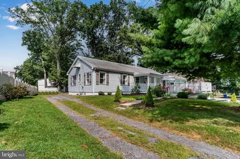 2103 Smoketown Road Rd, Fayetteville, PA 17222