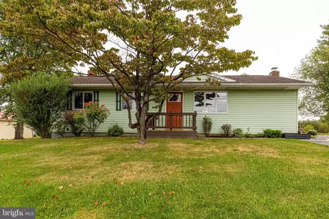 10614 Burkett Rd, Greencastle, PA 17225