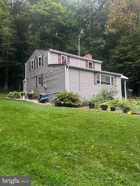 5833 Mountain Road Rd, Chambersburg, PA 17202