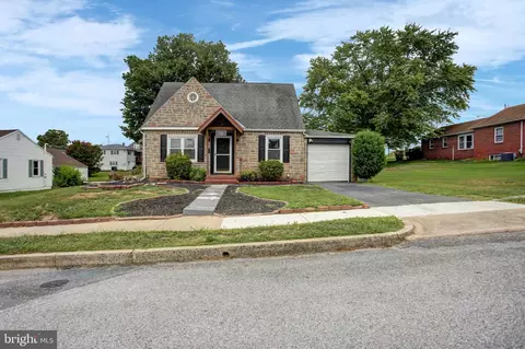 316 Franklin St N, Waynesboro, PA 17268