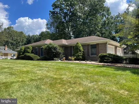 6611 Congressional Ter, Fayetteville, PA 17222