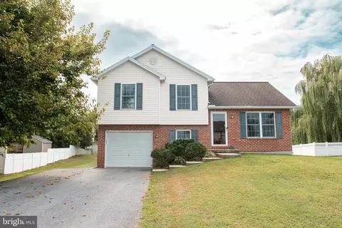 1464 Mountain Shadow Ter #1, Fayetteville, PA 17222