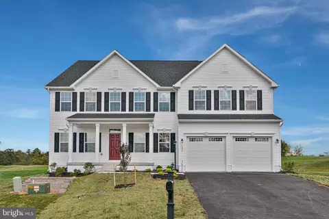1809 Shannon Dr S, Greencastle, PA 17225